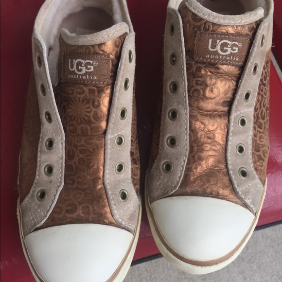 UGG Shoes - UGG bronze Converse Sz 8